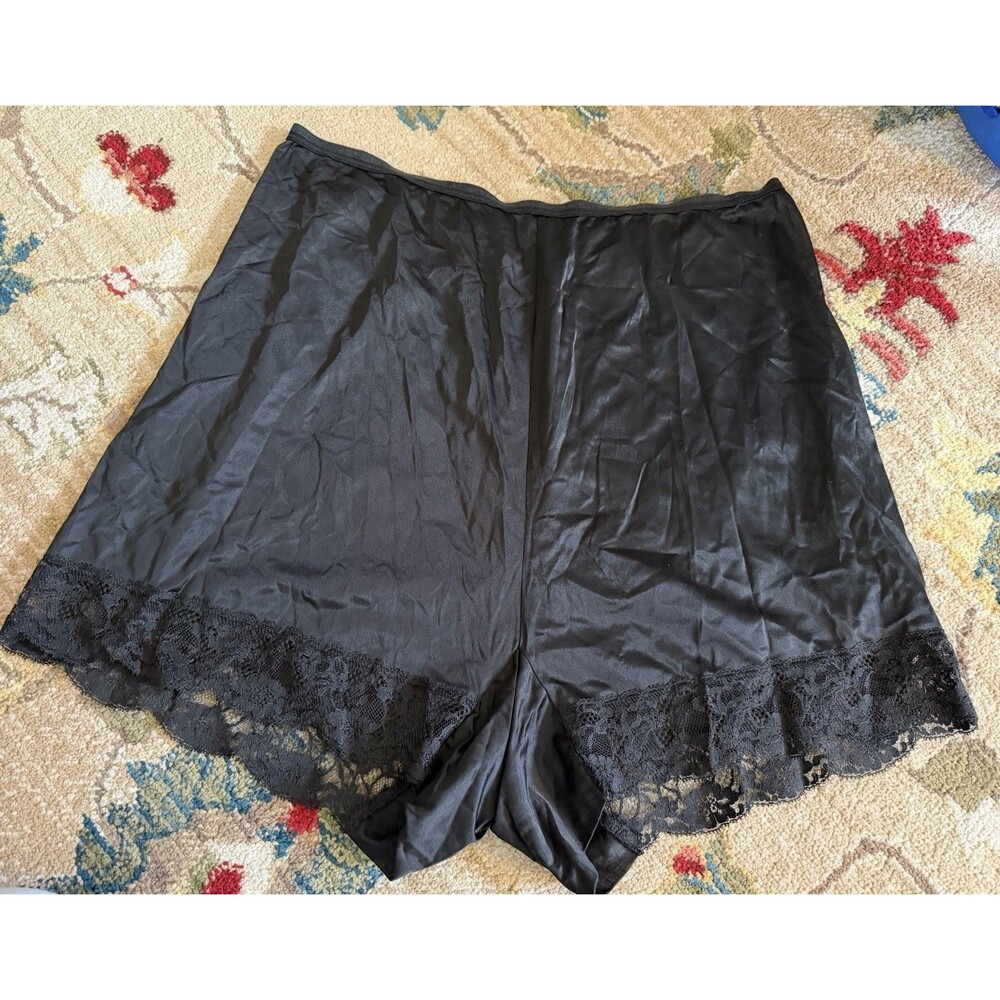 Vintage Vanity Fair Pettipants Bloomers Lace Trim Slip Shorts Made USA